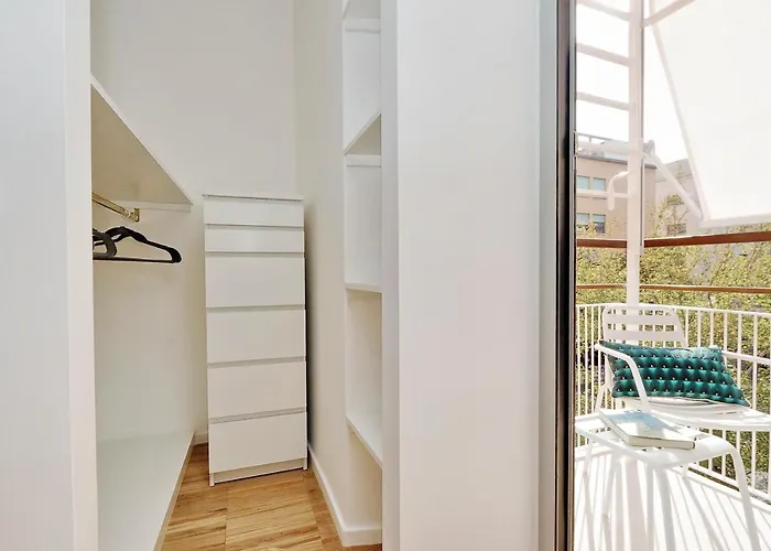 Renovated And Cozy Flat Apartment