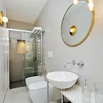 Renovated And Cozy Flat Apartment